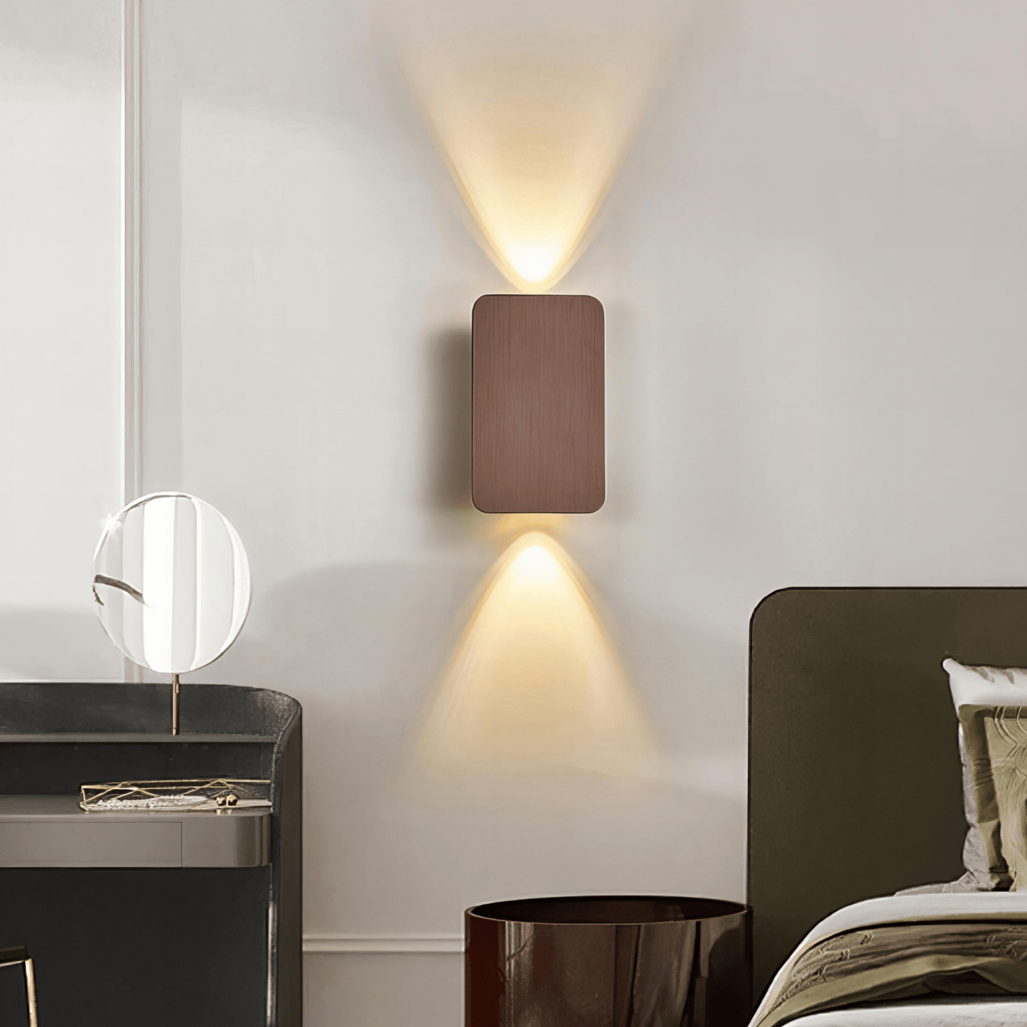 Sandsberg | Radiara – Minimalistische Holz-LED-Wandlampe mit einstellbarer Beleuchtung