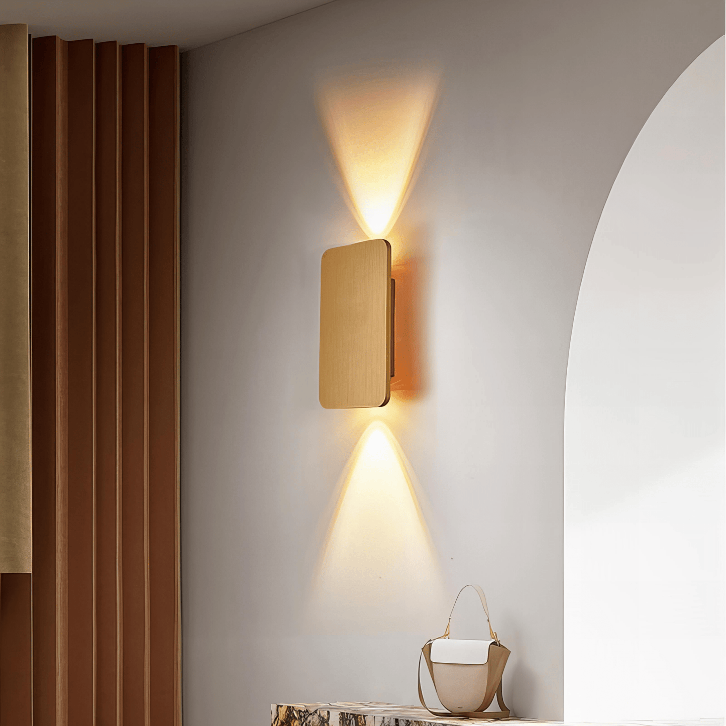 Sandsberg | Radiara – Minimalistische Holz-LED-Wandlampe mit einstellbarer Beleuchtung