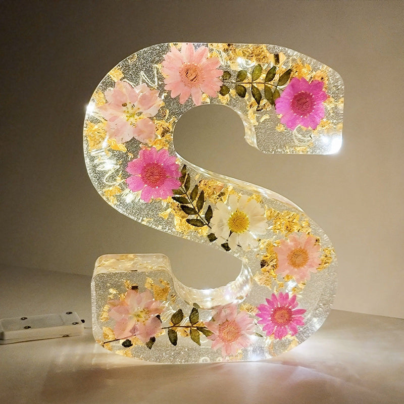 Getrocknete Blumen Buchstaben Nachtlicht