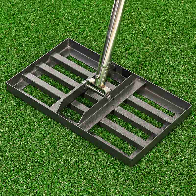 Professionelle Rasenebene-Harke für Garten & Golfplatz