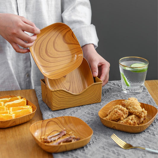 Quadratischer Snackteller aus Holz